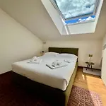 アパート Romantico Attico *