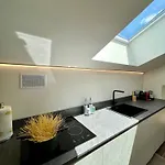 Romantico Attico アパート