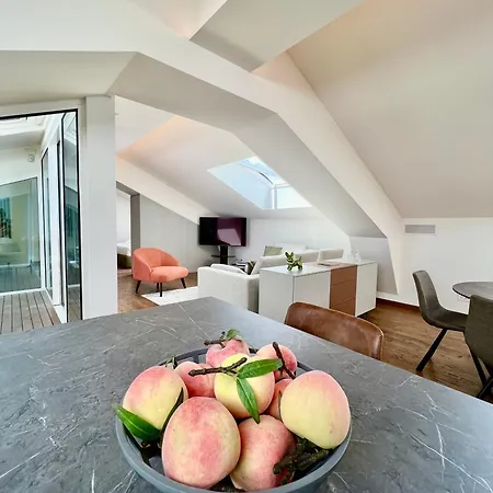 Romantico Attico 아파트